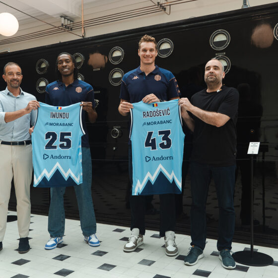 Presentació Radosevic i Iwundu a Ràdio Andorra amb Andorra Turisme